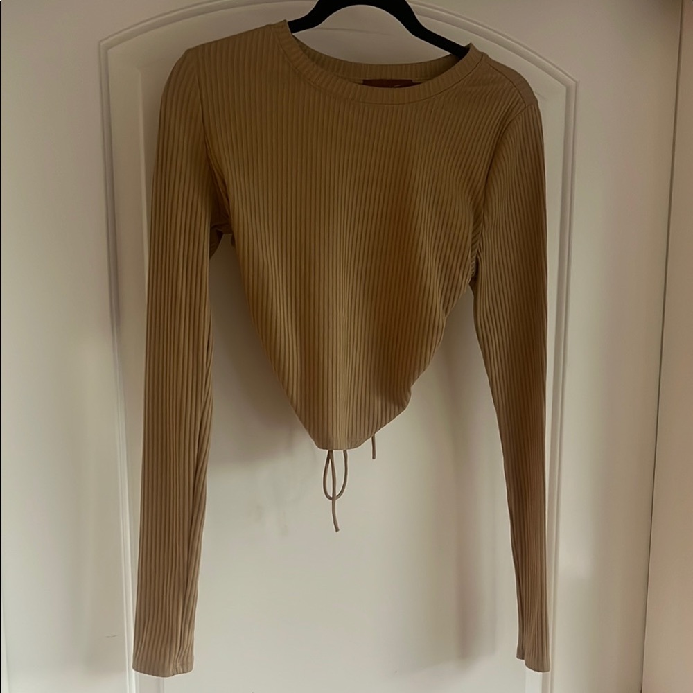 Ribbed crop tan long sleeve